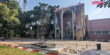 Milano, piromane in azione: distrutta la balena di Allegrucci davanti alla Triennale
