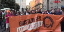 Napoli, corteo per Mario Paciolla. I genitori: "Andremo avanti"