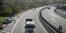 Firenze, scontro in A1 tra auto e tir: tre morti e due feriti gravi