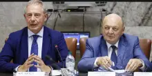 Scorta per moglie e insulto a cronista, Urso e Pichetto nella bufera