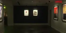 Londra, galleria darte espone i quadri di Johnny Depp