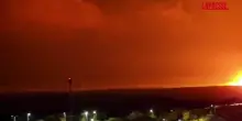 Gaza, grande esplosione nel nord della Striscia vista dal sud di Israele