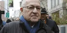 Caso Epstein, il super avvocato Dershowitz chiede che Ghislaine Maxwell testimoni al Congresso