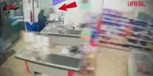 Reggio Calabria, arrestati due rapinatori: le immagini dei colpi