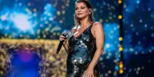 Alessandra Amoroso incinta ha detto sì, la proposta di matrimonio al concerto