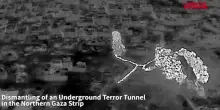 Gaza, colpiti tunnel e pozzi: le esplosioni nel video diffuso dallesercito israeliano