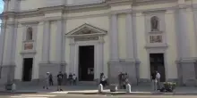 Delitto Garlasco, messa per Chiara Poggi a 18 anni dall’omicidio: presenti i genitori