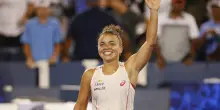 Wta Cincinnati 2025, Jasmine Paolini vince contro Coco Gauff e vola in semifinale