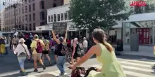 Washington, marcia di protesta contro il dispiegamento di forze dell’ordine voluto da Trump