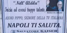 Pippo Baudo, il manifesto funebre a Napoli: “Nell’aldilà inizia a esserci troppo talento”