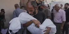 Gaza, l’autorità della Striscia: “Quasi 19mila bambini uccisi da Israele dall’inizio della guerra”