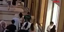 Bologna, passante aggredito e rapinato per strada: due arresti