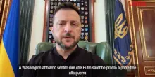 Ucraina, Zelensky: "Putin pronto a finire la guerra? Uccide bambini per non parlare di pace"
