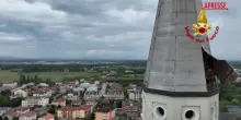 Padova, il maltempo danneggia il campanile di San Martino: lintervento dei Vigili del Fuoco