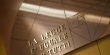 Prato, indagine per revenge porn e diffamazione ai danni dell’ex capogruppo di FdI