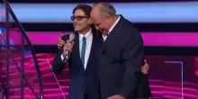 Tv, Pier Silvio Berlusconi a sorpresa alla Ruota della fortuna
