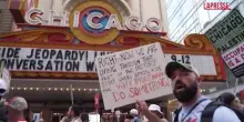 Chicago, migliaia in piazza contro il piano di controllo dellimmigrazione di Trump