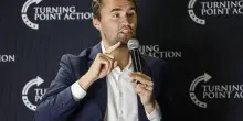 Charlie Kirk, morto in una sparatoria l’attivista Usa di destra. Un uomo arrestato e rilasciato