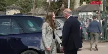 La principessa Kate visita la fabbrica di seta di Sudbury