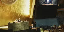 Gaza, Assemblea Generale ONU approva la risoluzione per la soluzione a due Stati: l’Italia tra i Paesi favorevoli