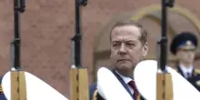 Ucraina, Medvedev: “No-fly zone Nato significherebbe guerra con Mosca”