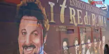 Teatro, Enrico Brignano in tour a bordo di un bus scoperto per promuovere I 7 re di Roma