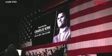 Charlie Kirk, la veglia alla Utah Valley University: tantissimi i partecipanti