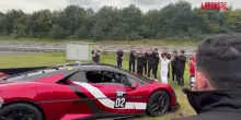 Byd da record, la Yangwang U9 Xtreme vola a 496.22 km/h: i festeggiamenti