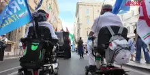 Roma, il Disability Pride sfila davanti a Palazzo Chigi