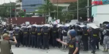 Filippine, scontri tra manifestanti e polizia a Manila
