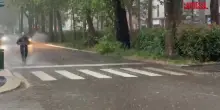 Milano, nubifragio e strade allagate