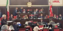 Stadio San Siro, Consiglio approva vendita a Inter e Milan: il sì dell’aula