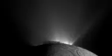 Saturno, trovate molecole organiche su una delle sue lune