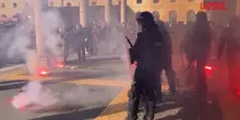 Flotilla, scontri a Bologna tra manifestanti e forze dellordine: lanci di uova e manganellate
