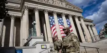 Usa, giudice federale non blocca l’invio della Guardia Nazionale a Chicago