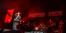 Damiano David e Cesare Cremonini: duetto al concerto a Milano del frontman dei Maneskin