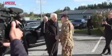 Nato, Mattarella incontra i militari italiani nella base di Amari: "Grato per il vostro lavoro"