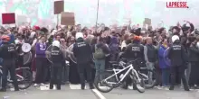 Bruxelles, scontri tra polizia e manifestanti durante lo sciopero nazionale