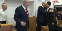 Netanyahu a processo per corruzione, il premier di Israele torna in tribunale
