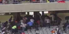 Kenya, polizia spara sulla folla allo stadio di Nairobi