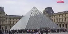 Francia, il Louvre rimarrà chiuso per tutta la giornata: le file davanti al museo