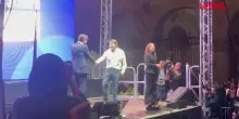 Manifestazione per la libertà di stampa a Roma, ovazione per Ranucci
