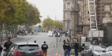 Furto al Louvre, il museo stima un bottino di 88 milioni di euro
