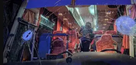 Assalto pullman Pistoia basket, supertestimone minore ha indicato agli investigatori i tre ultras. Daspo per altre 9 persone