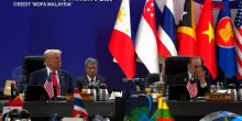 Trump al vertice Asean: lorchestra suona la colonna sonora di Rocky