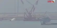 Hong Kong, recuperato il relitto del cargo Boeing 747 precipitato in mare