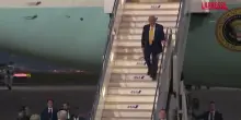 Giappone, larrivo di Donald Trump a Tokyo per incontrare la premier Takaichi
