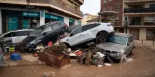 Spagna, un anno fa la Dana a Valencia: numeri, polemiche ed errori nella gestione dell’alluvione
