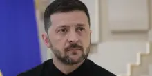 Zelensky: «Pronto a trilaterale con Putin e Trump». Oggi la visita a Berlino da Merz