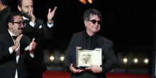 Vince (nel buio) l’iraniano Panahi: Cannes premia la dissidenza